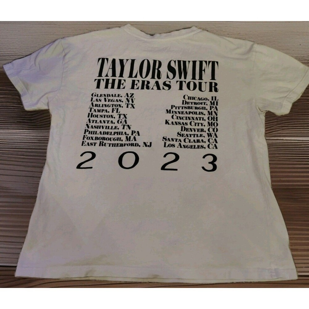2023 Taylor Swift Eras Tour T Shirt Size M Cotton Short Sleeve White Sm Flaw - Picture 7 of 8